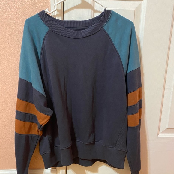 American Eagle Outfitters Sweaters - American Eagle Sweater